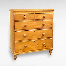 Pine Chest of Drawers